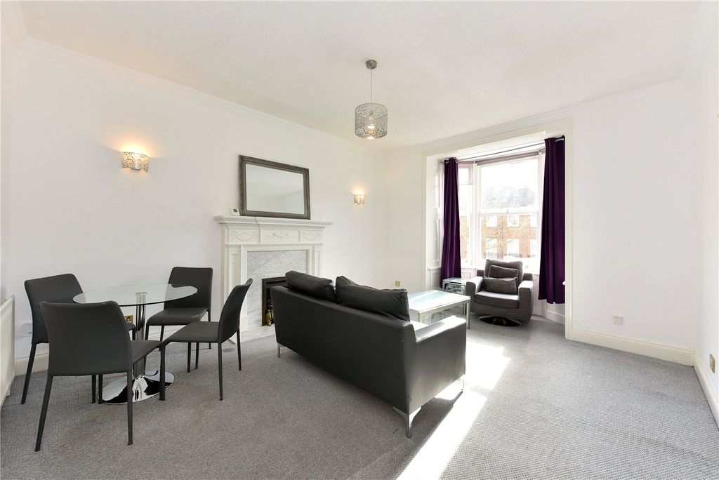 Property photo 3 of 10 Picture No. 24