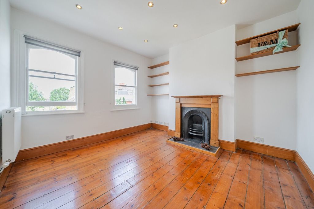 Property photo 2 of 14 Picture No. 07
