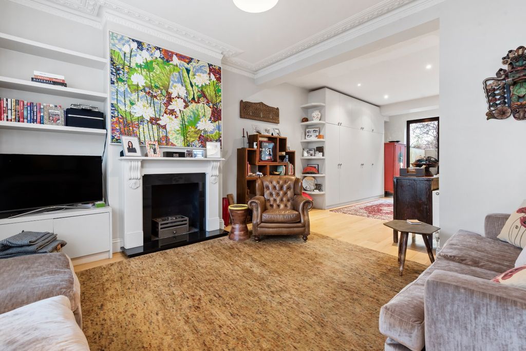 Property photo 2 of 16