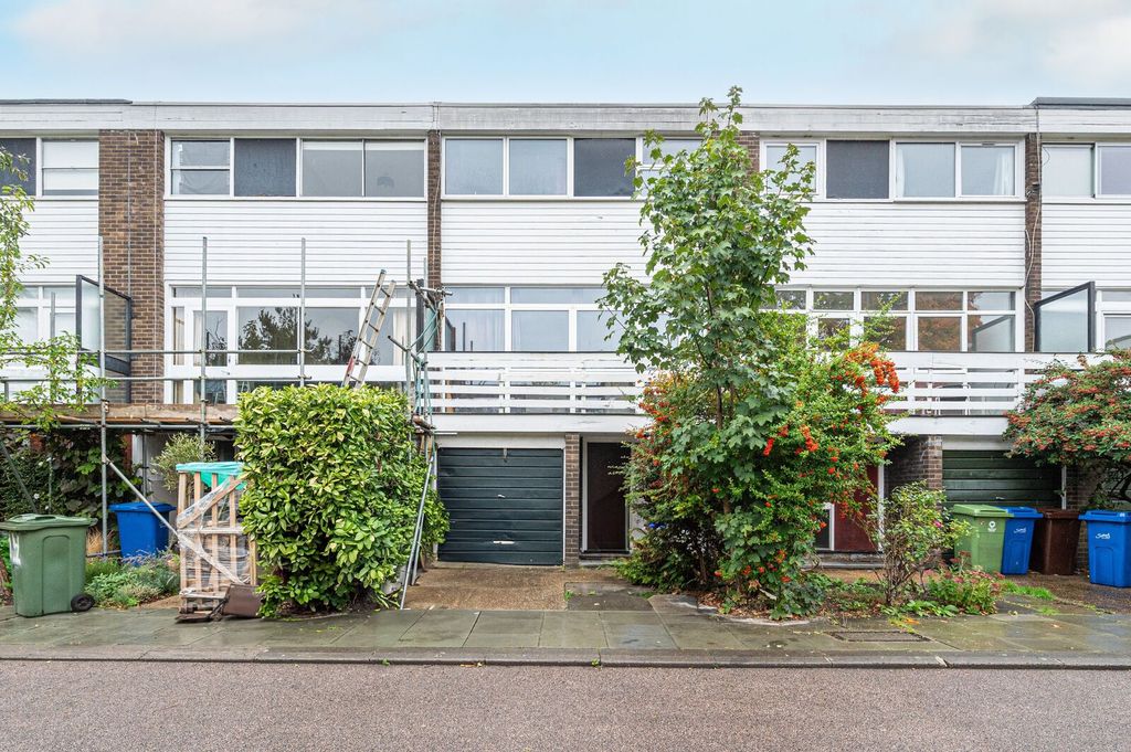 Property photo 2 of 22