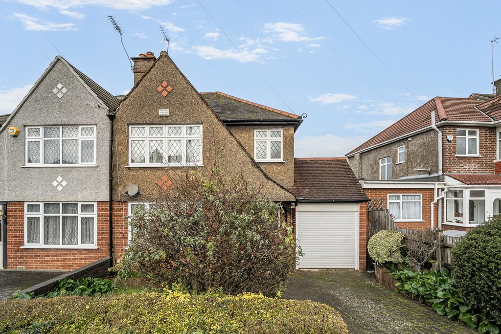 Property photo 1 of 20 1406453-17-6980Ad...