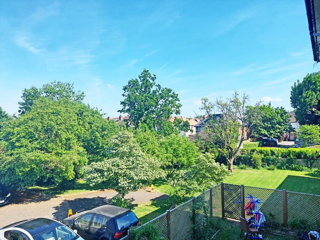 Property photo 2 of 13 4211646