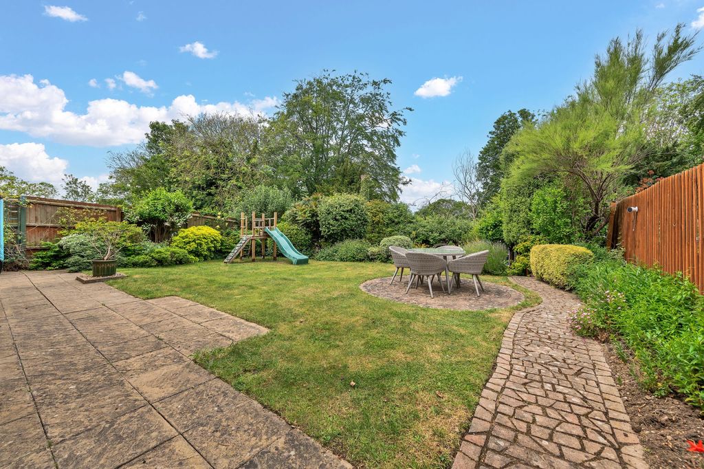 Property photo 3 of 32