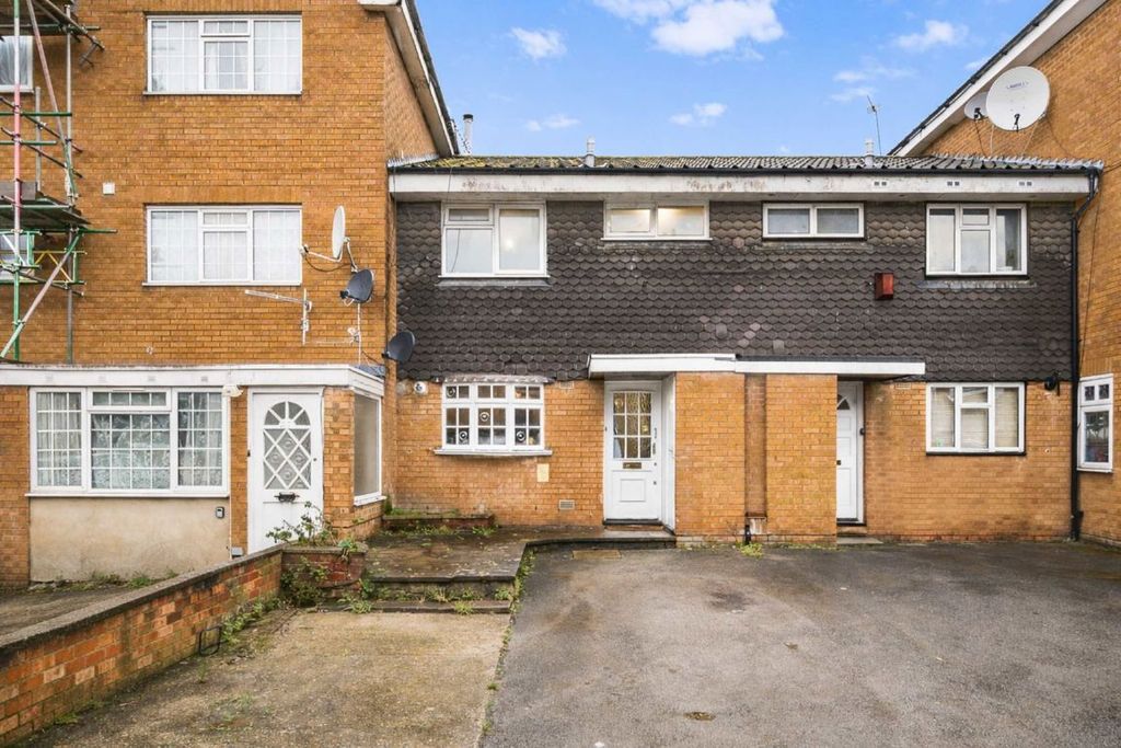 Property photo 1 of 8