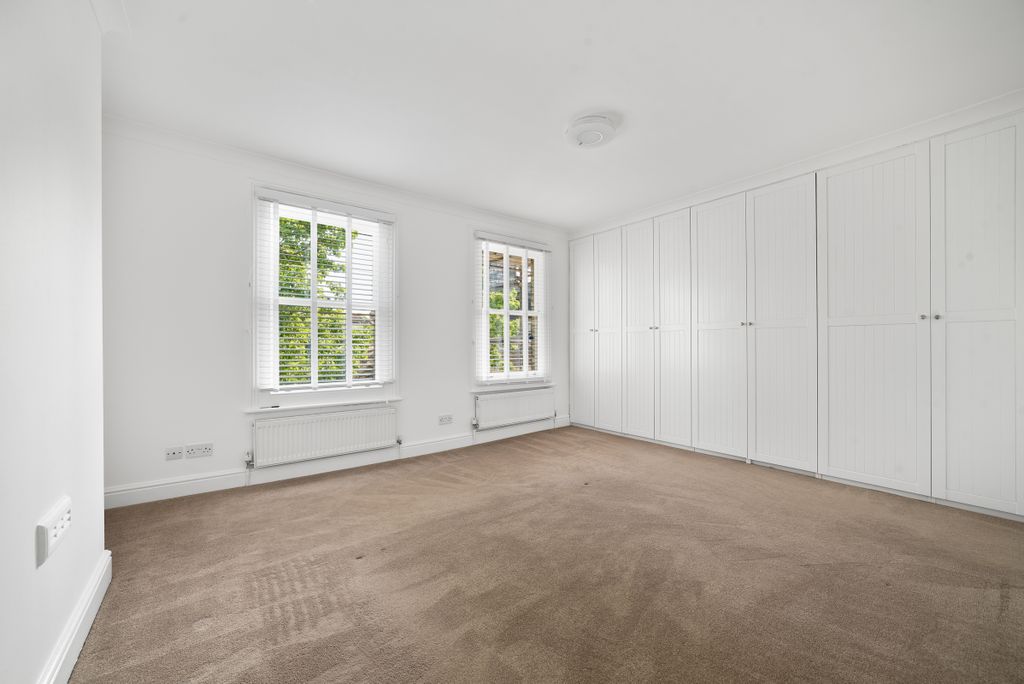 Property photo 3 of 16 Bedroom 3A