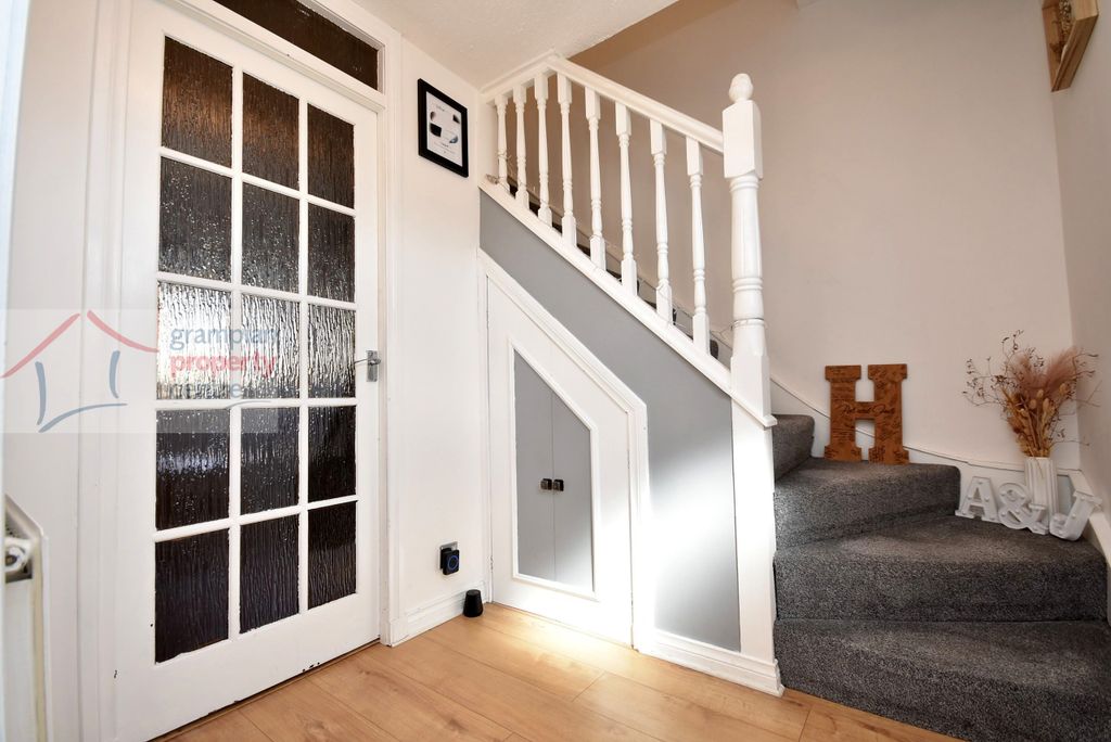 Property photo 2 of 20 Hallway .Jpg