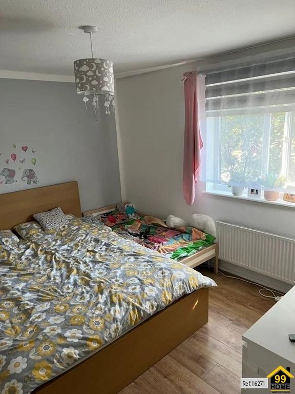 Property photo 3 of 7 Photo 2