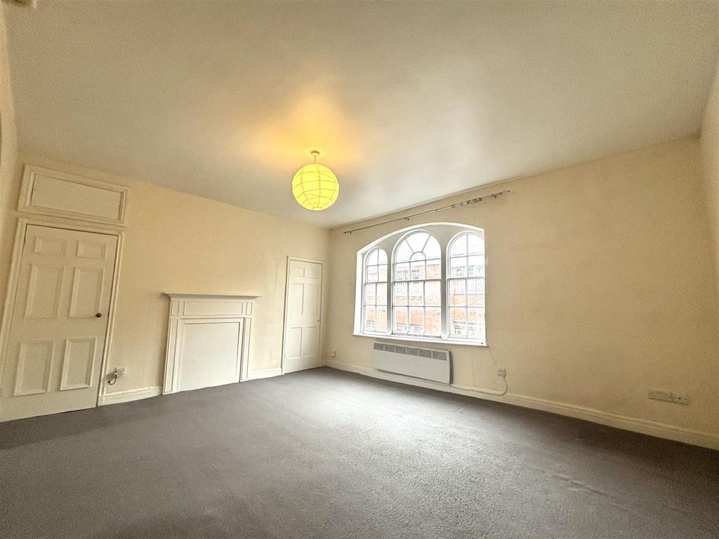 Property photo 2 of 8 Bed 2 3B.Jpg