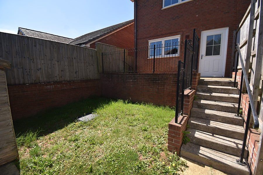 Property photo 3 of 13