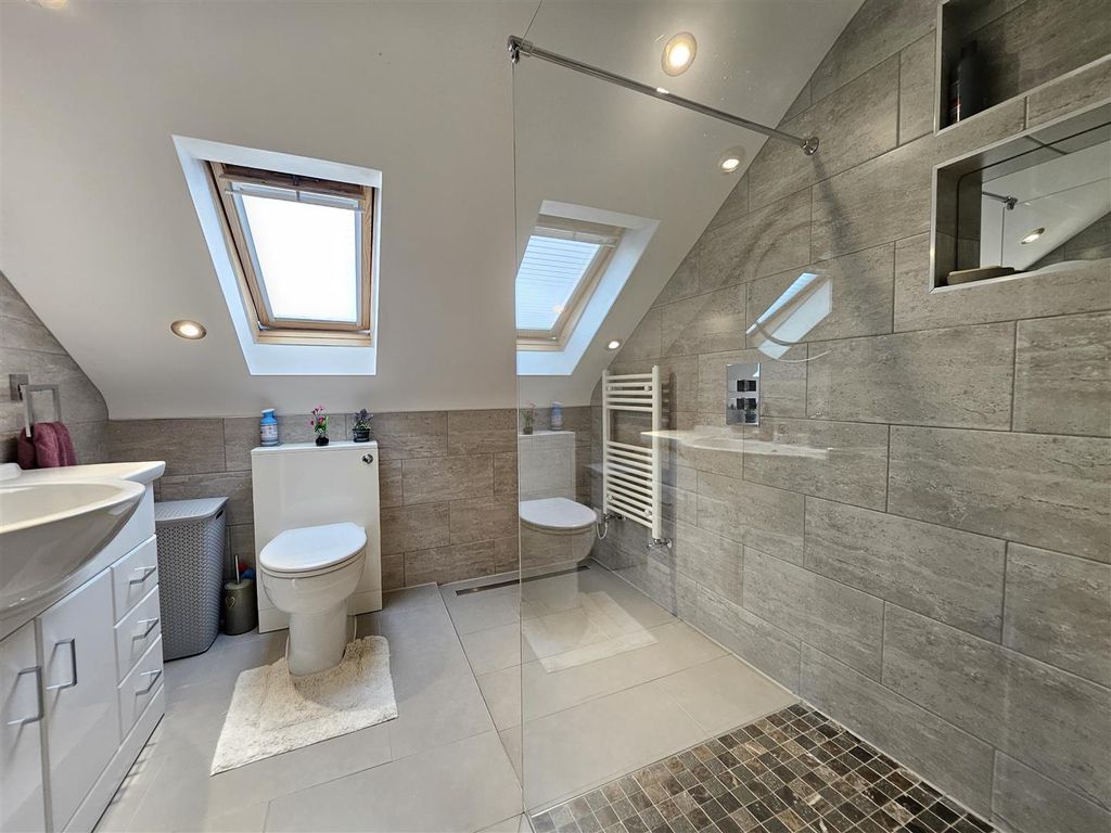 Additional image 23 of 3 bed flat for saleLamorne Close, Perranporth TR6