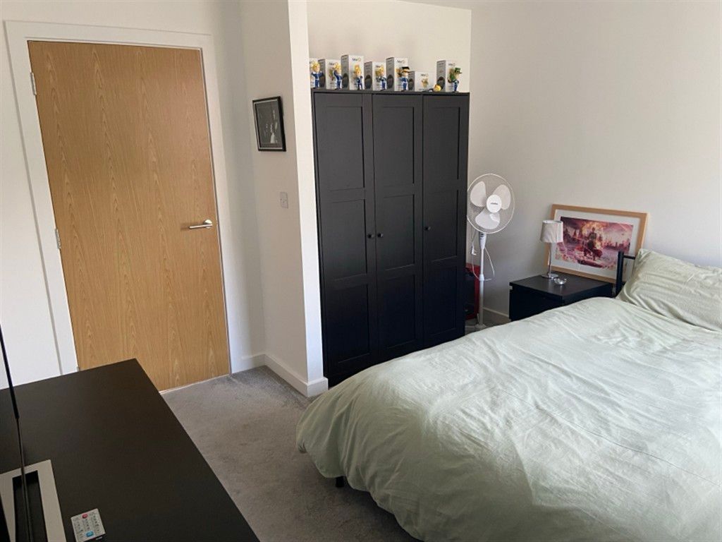 Property photo 1 of 3 Bedroom 1
