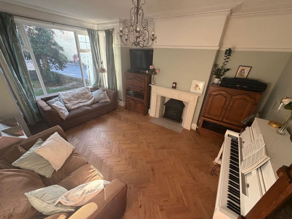 Property photo 2 of 23