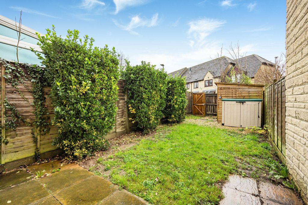 Property photo 3 of 22 Picture No. 02