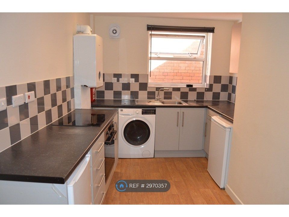 Property photo 3 of 14 Kitchen Diner
