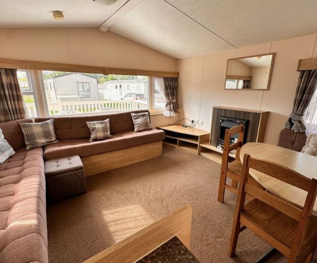 Property photo 1 of 10 Delta Resort At Hoburne Cotswold Interior Living Room Lounge