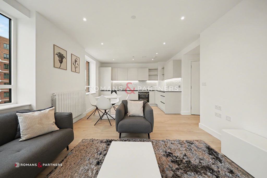 Property photo 2 of 19