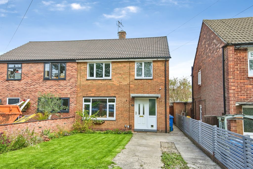 Property photo 1 of 17