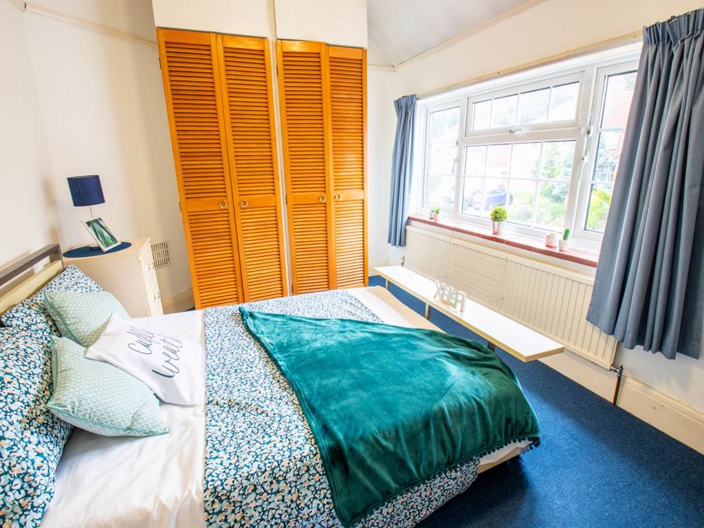 Property photo 3 of 17 Bedroom 5