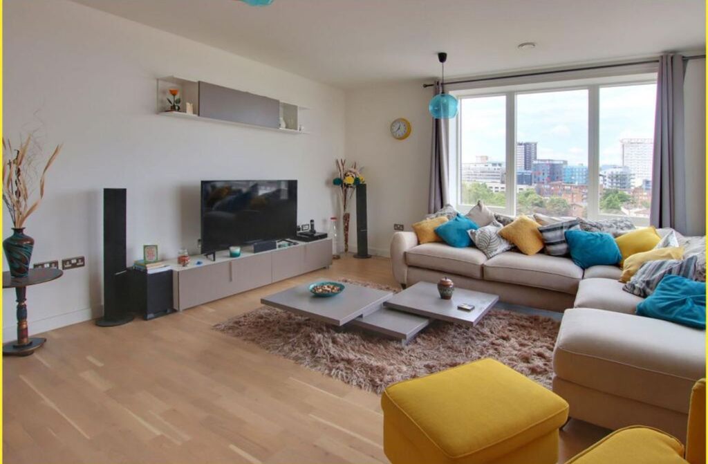 Property photo 1 of 7