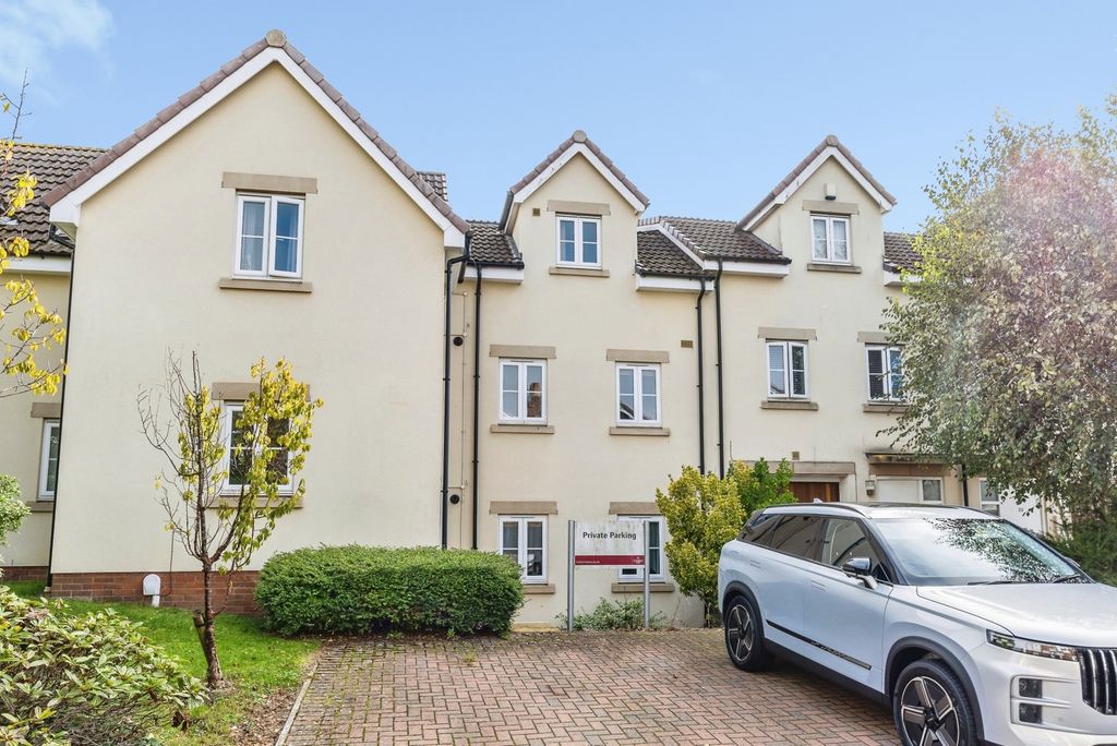 Property photo 1 of 11 Pbox-Img.Jpg