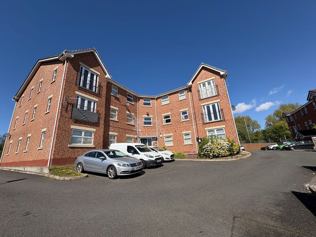 Property photo 1 of 2
