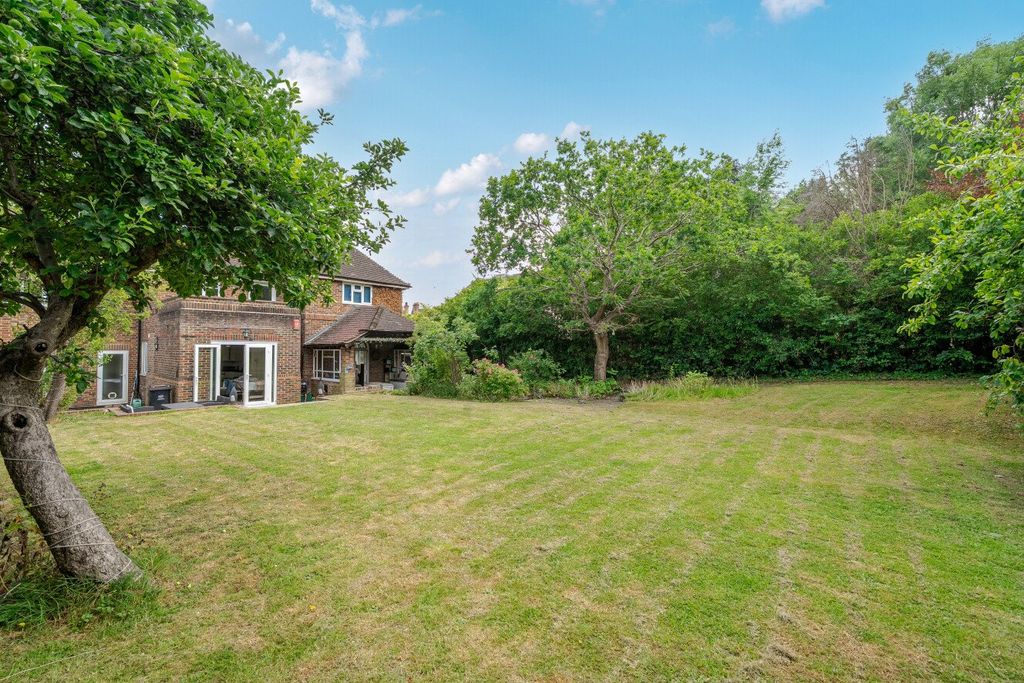 Property photo 2 of 24 Picture No. 30