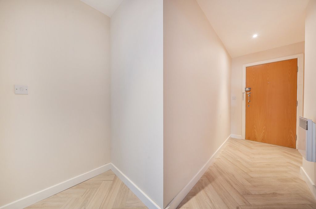Property photo 3 of 11 1466509-3-6A0d6Ff...