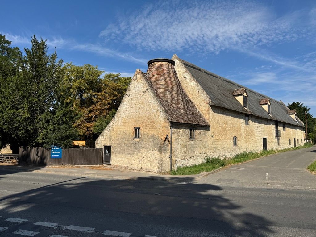 Property photo 3 of 9 Photo 23