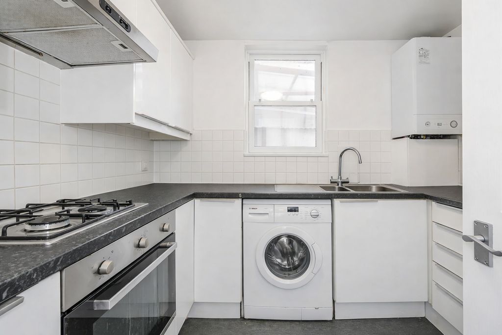 Property photo 2 of 10 3090973