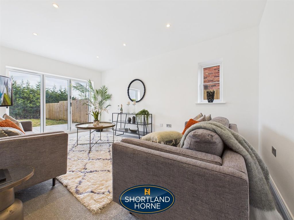 Property photo 3 of 31 Cam04377G0-Pr0095-Still009.Jpg