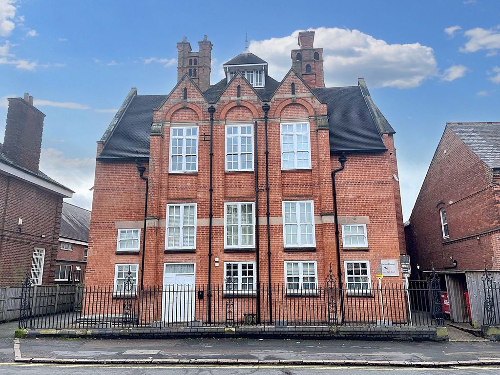 Property photo 1 of 17