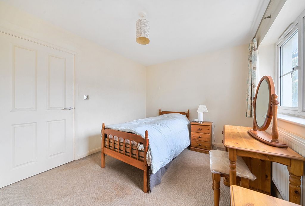 Property photo 3 of 13 1304600-4-6843Fd1...