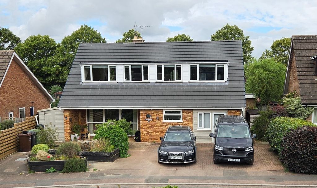 Property photo 1 of 40