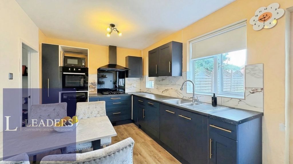 Property photo 2 of 14 Kitchen Diner