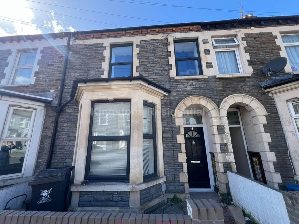 Property photo 2 of 13