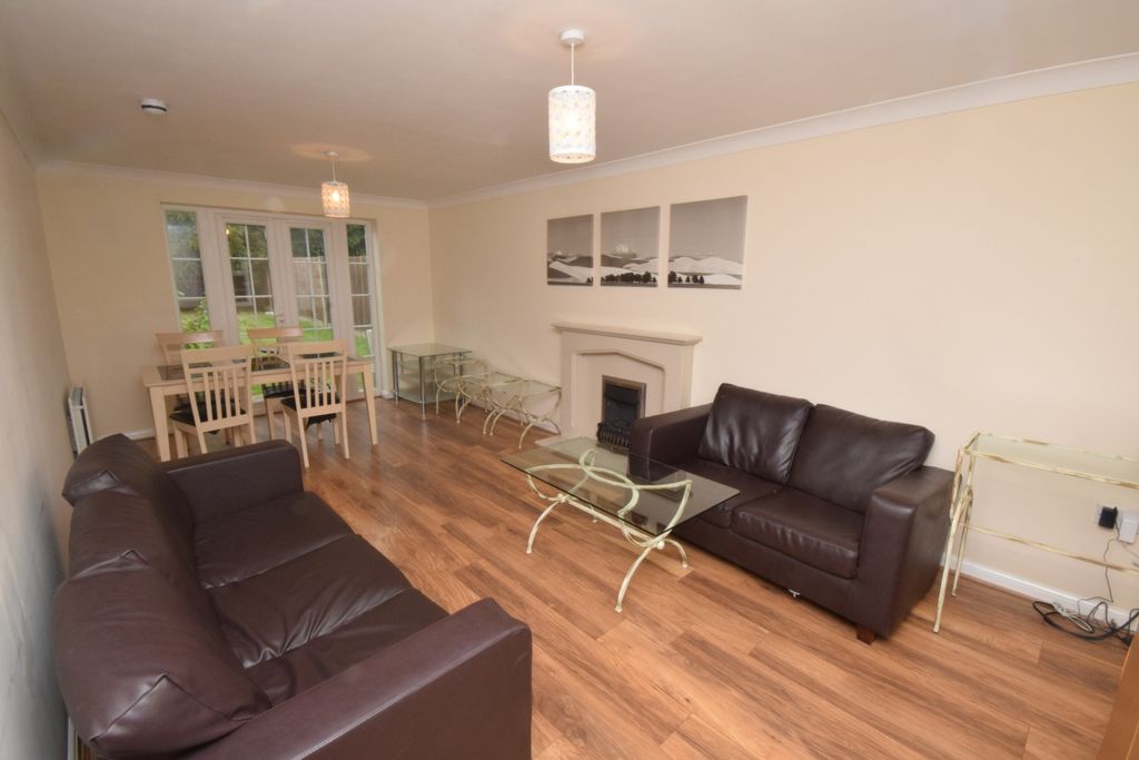 Property photo 2 of 13 Photo 2