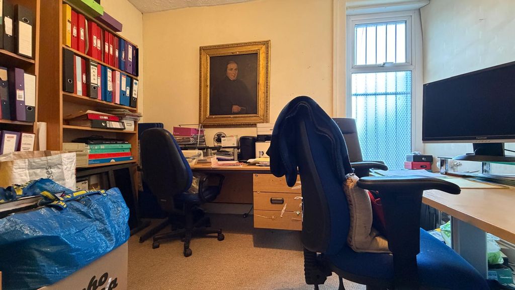 Property photo 2 of 8 Whatsapp Image 2025-11-28 At 14.51.19 (7).Jpeg