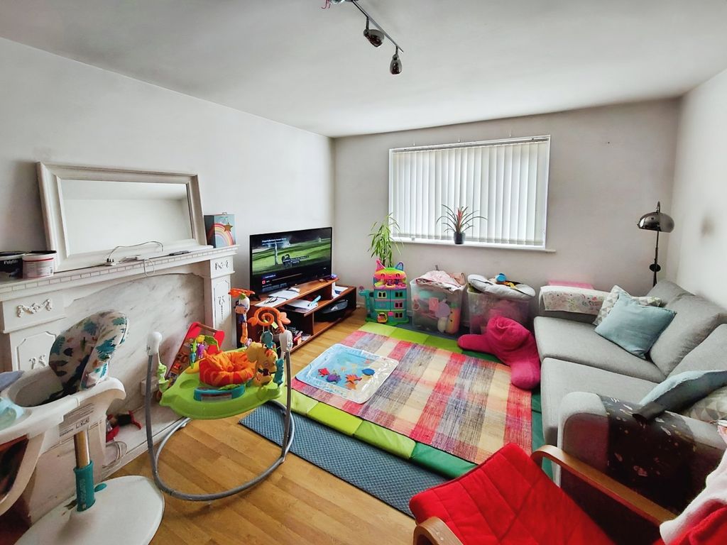 Property photo 3 of 11 Picture No. 08