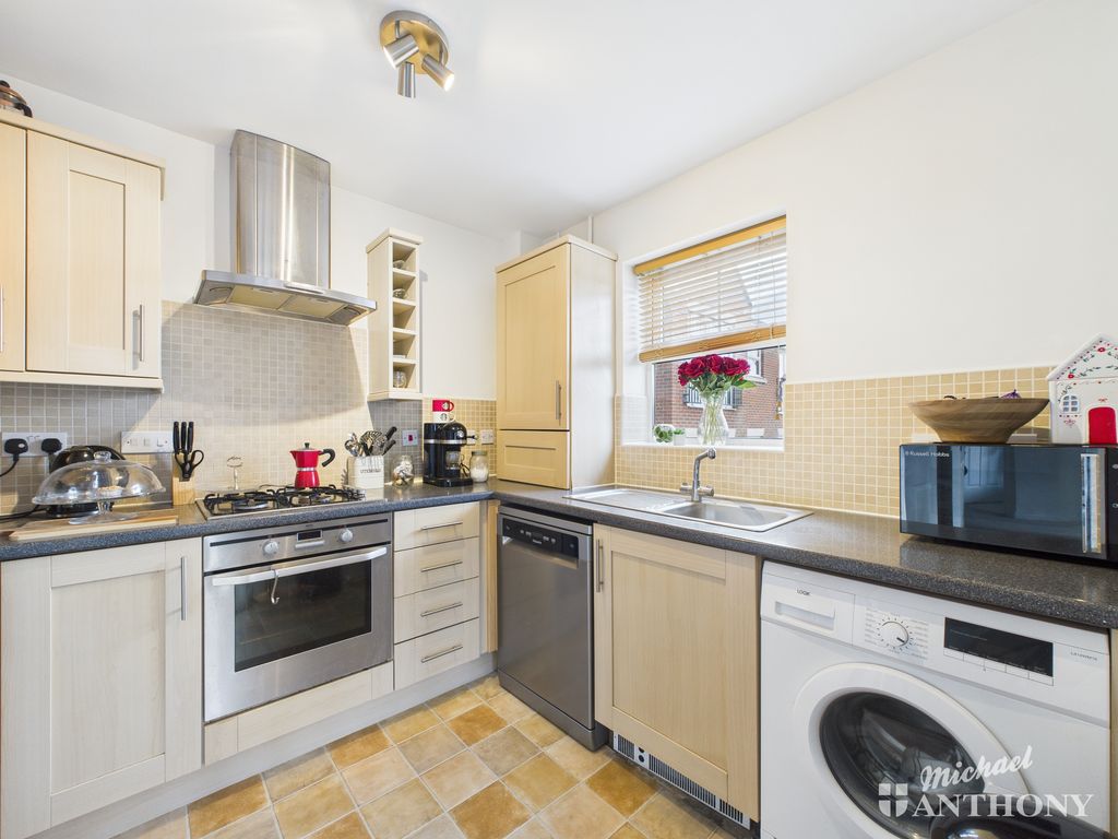 Property photo 3 of 7 Cam02773G0-Pr0383-Still007