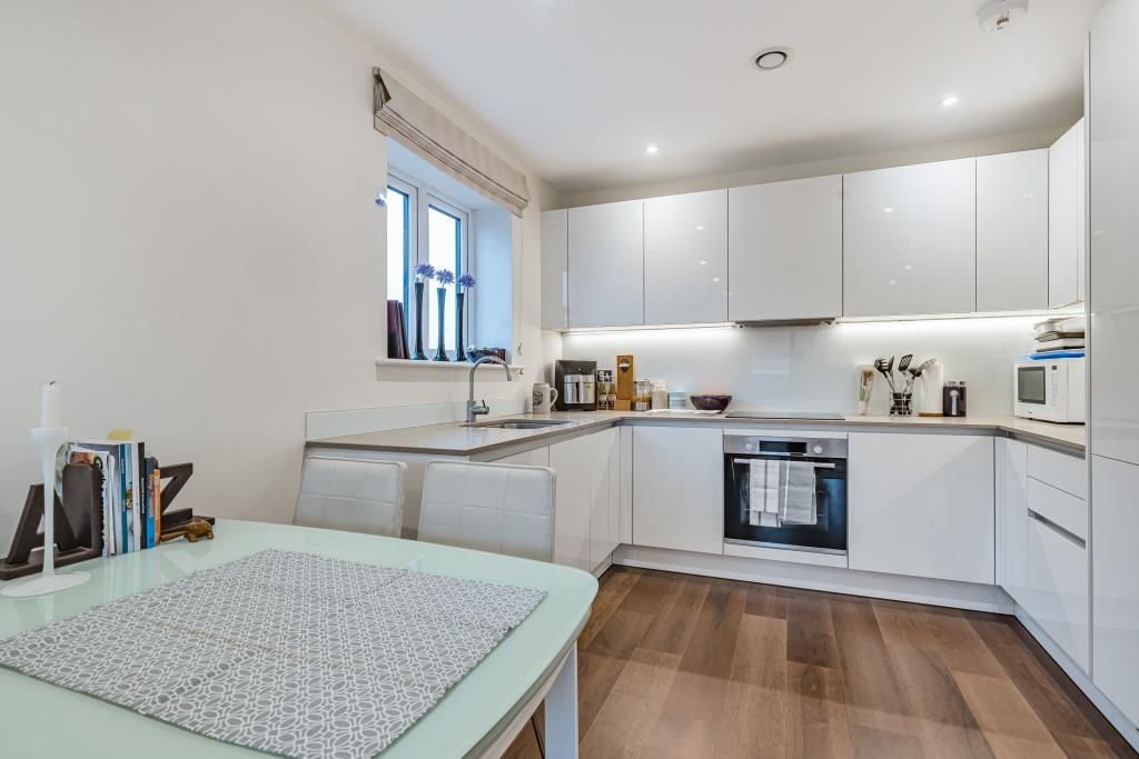 Additional image 10 of 2 bed flat for saleGreen Park, Reading, Berkshire RG2