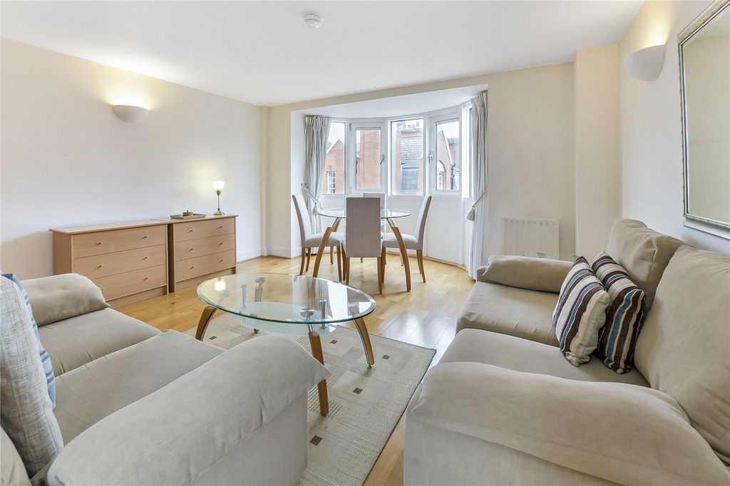 Property photo 2 of 15 Picture No. 28
