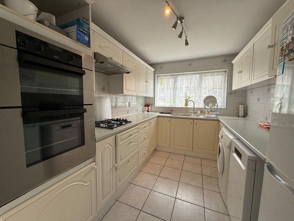 Property photo 2 of 7 Picture No. 06