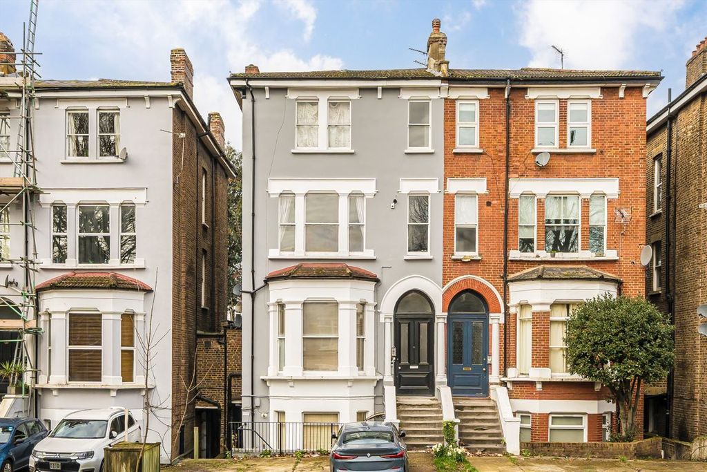 Property photo 1 of 5