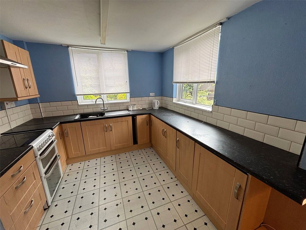 Property photo 2 of 12 Picture No. 02