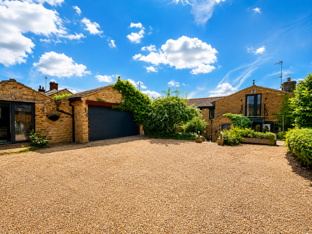 Property photo 1 of 49