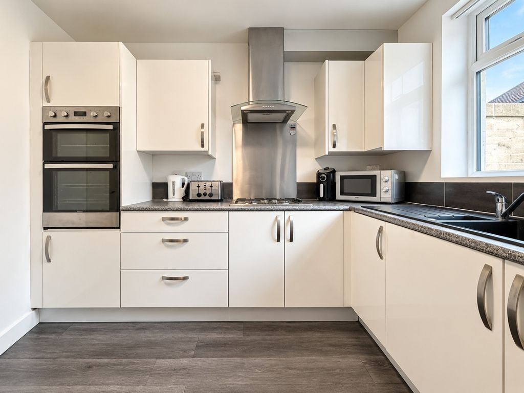 Property photo 2 of 10 5030911