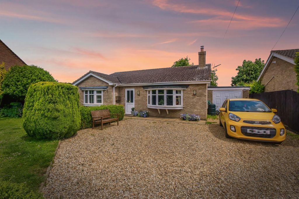 Property photo 1 of 32