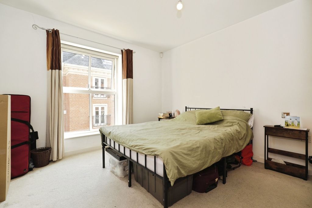 Property photo 3 of 15 Bedroom