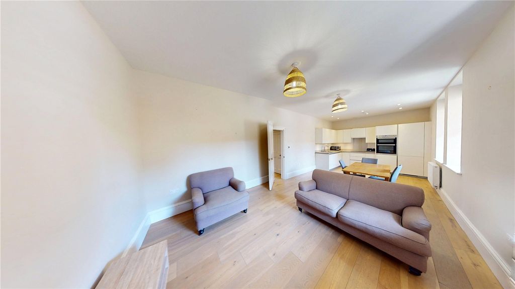 Property photo 2 of 9 Picture No. 02