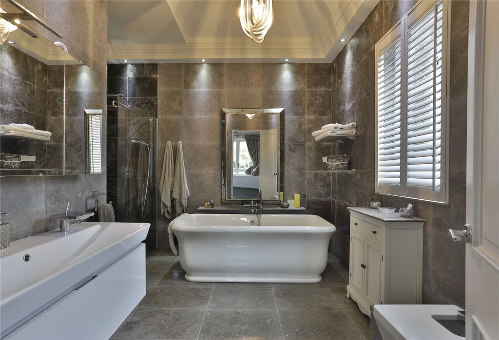 Additional image 12 of 6 bed detached house for saleEvesham, Worcestershire WR11